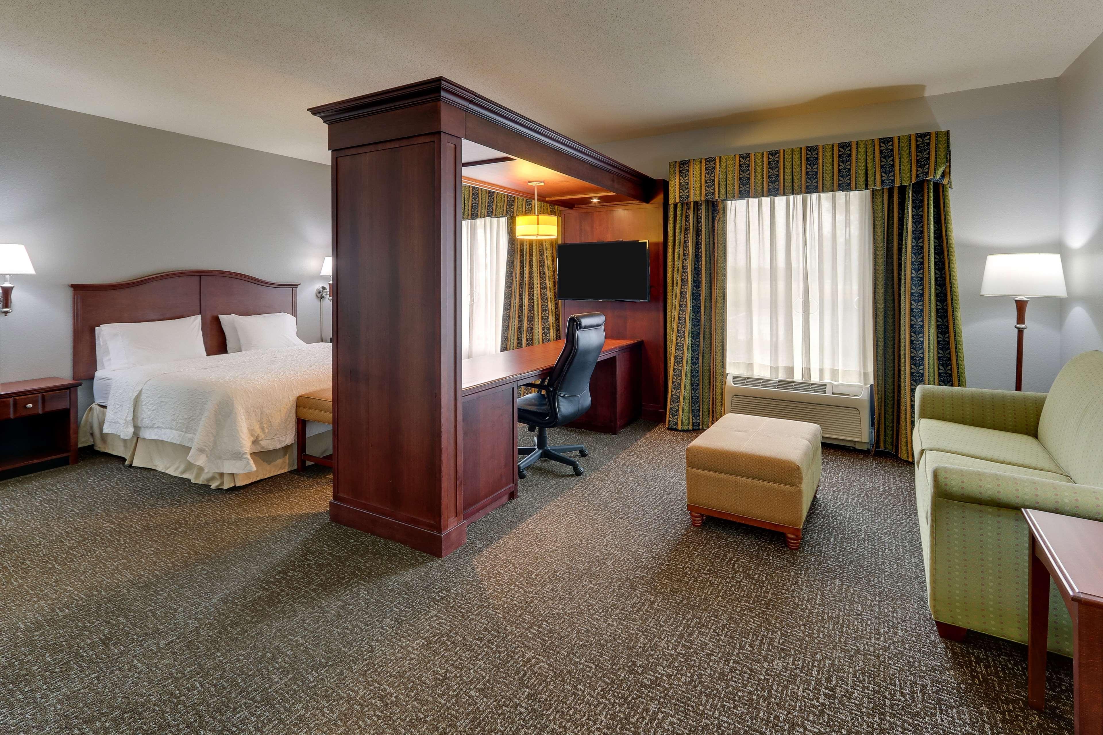 Hampton Inn & Suites Indianapolis-Airport Ngoại thất bức ảnh
