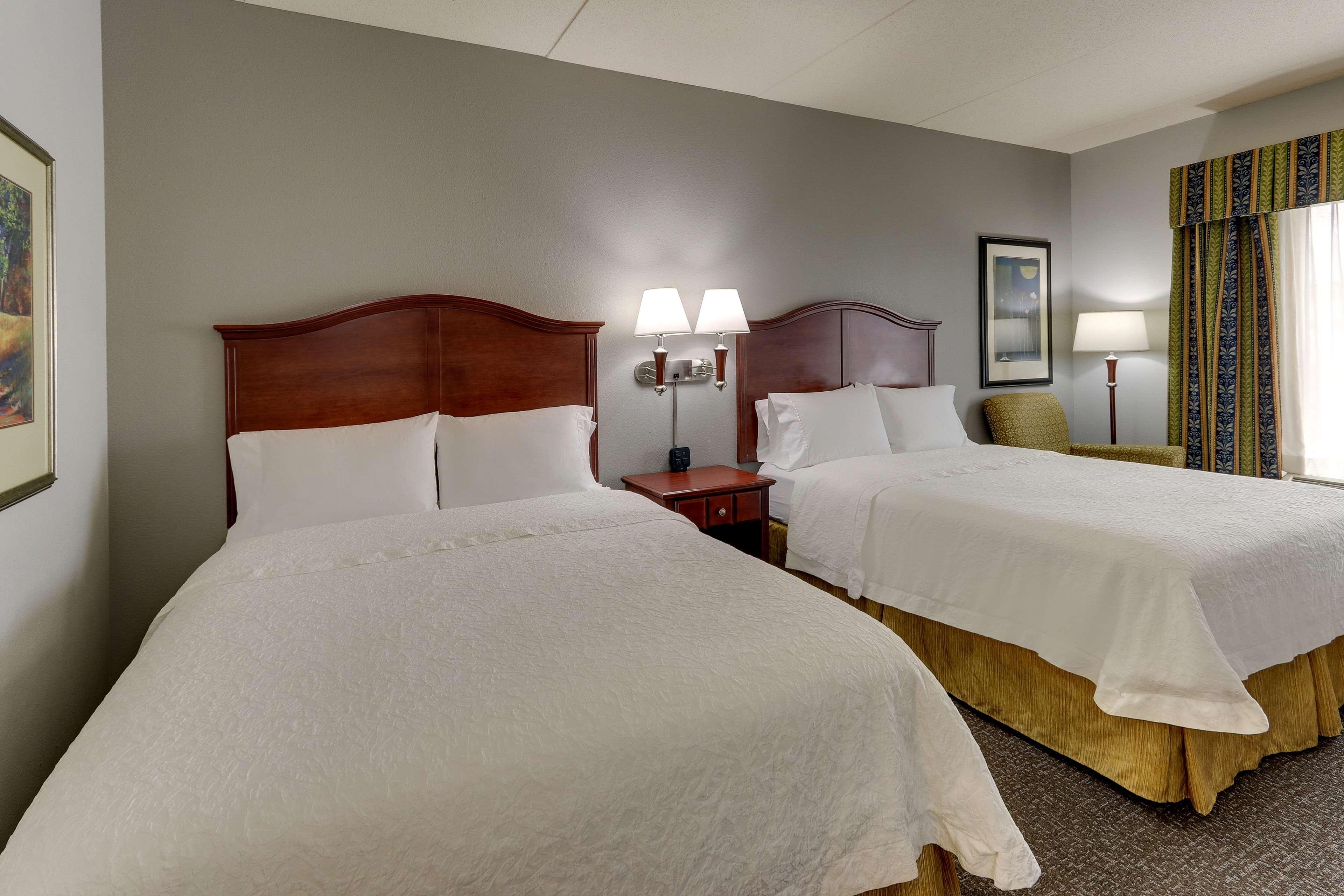 Hampton Inn & Suites Indianapolis-Airport Ngoại thất bức ảnh