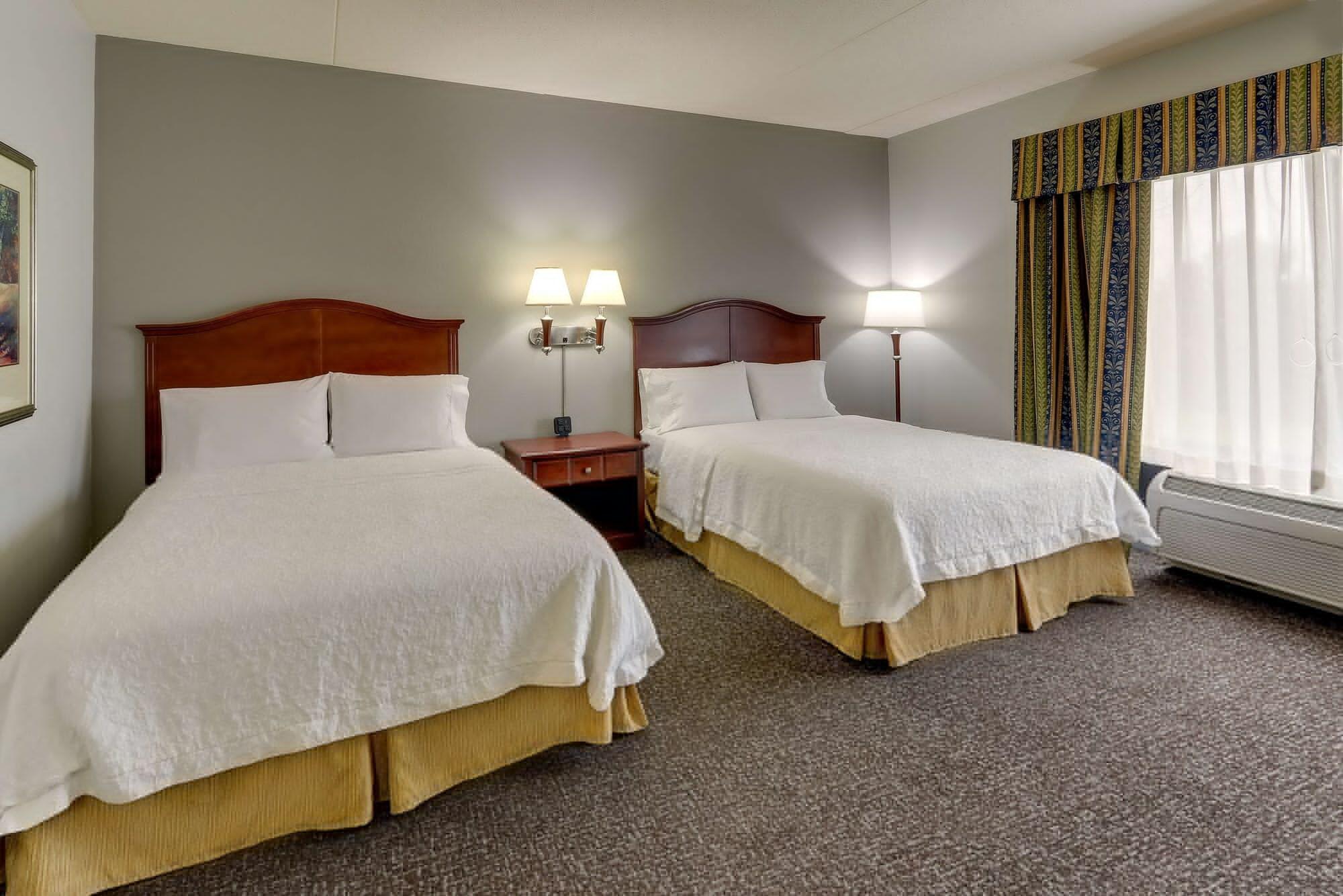 Hampton Inn & Suites Indianapolis-Airport Ngoại thất bức ảnh