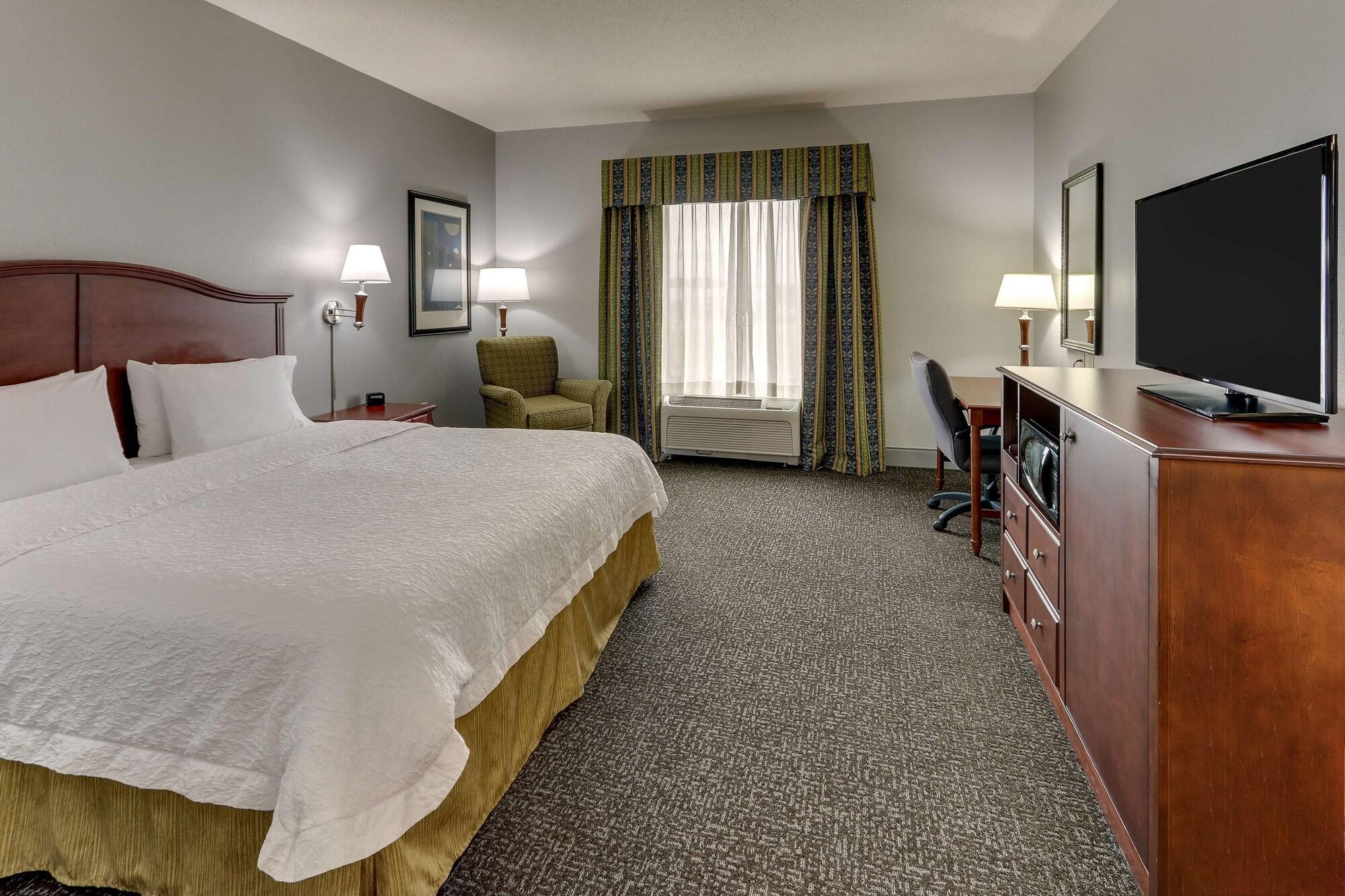 Hampton Inn & Suites Indianapolis-Airport Ngoại thất bức ảnh