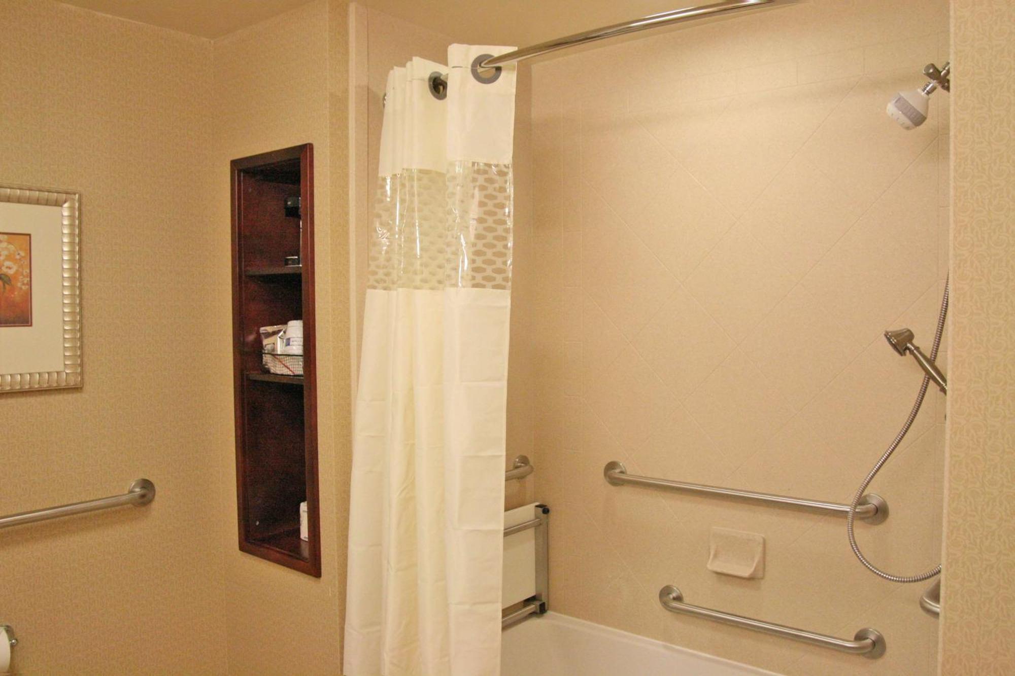 Hampton Inn & Suites Indianapolis-Airport Ngoại thất bức ảnh
