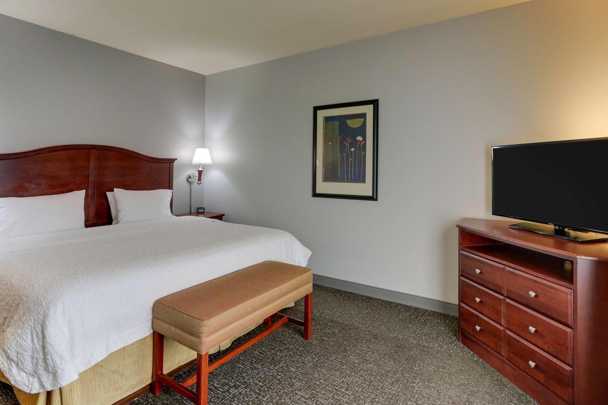 Hampton Inn & Suites Indianapolis-Airport Ngoại thất bức ảnh